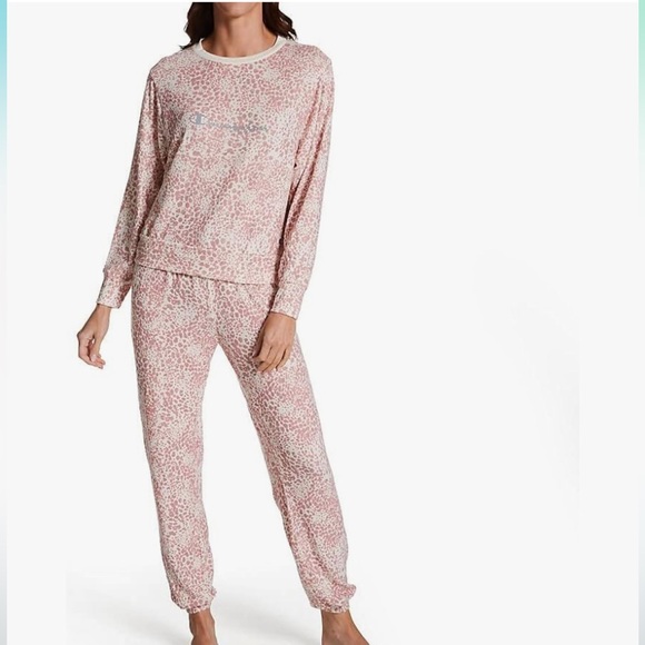 🆕CHAMPION Pink Leopard Hacci Pajama Set, Size Medium - Picture 1 of 14